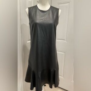 ❄️BCBGMaxAzria Women’s Black Soft Faux Leather Mini Ruffled Hem Dress, XS
